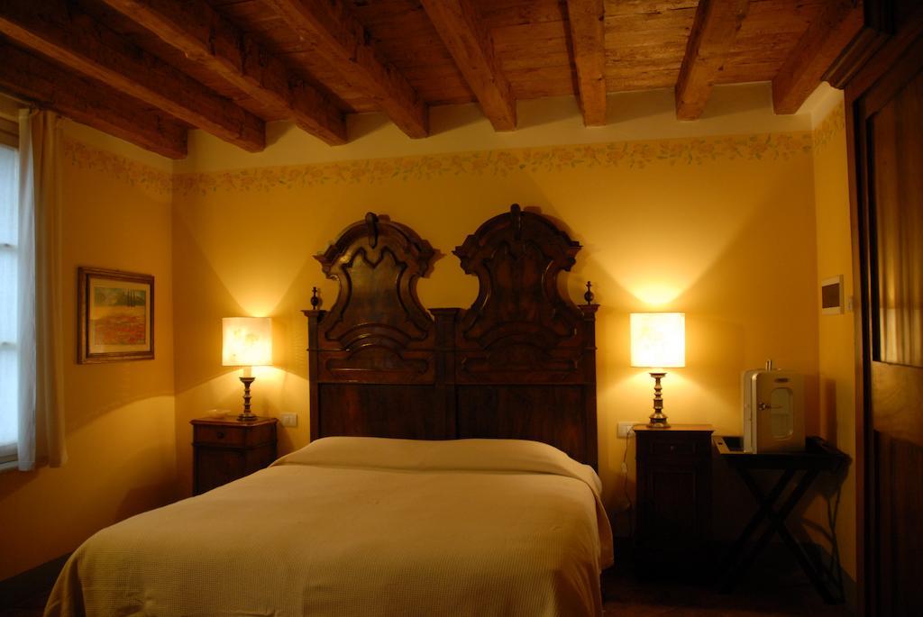 Agriturismo La Costa Crema Room photo